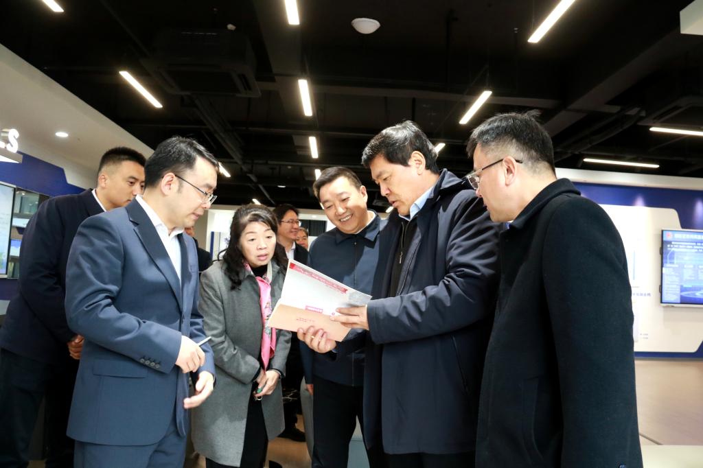 阅览攀枝花三线建设相关图书资料