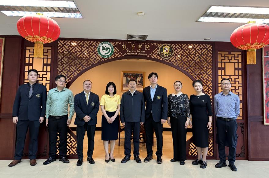 图1 党委书记胥刚率团赴泰国访问交流